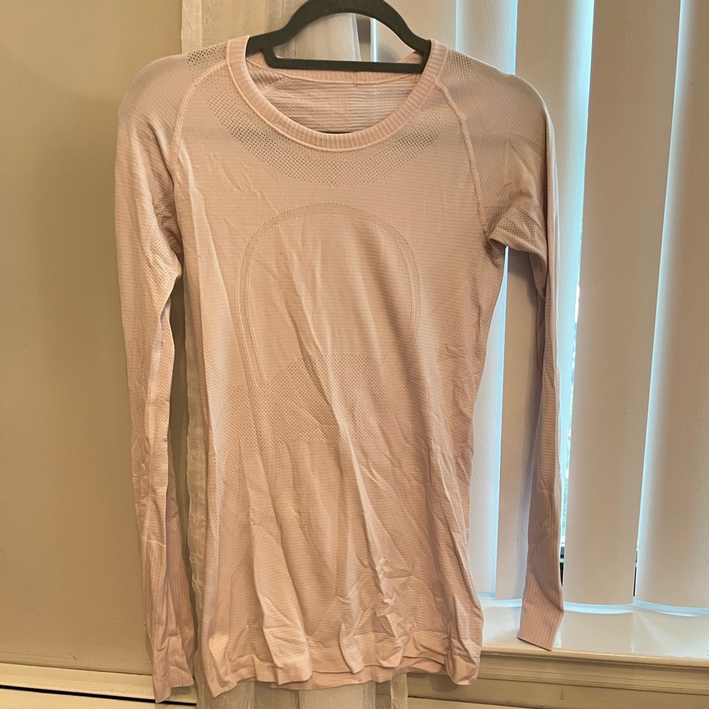 Lululemon baby pink swiftly tech